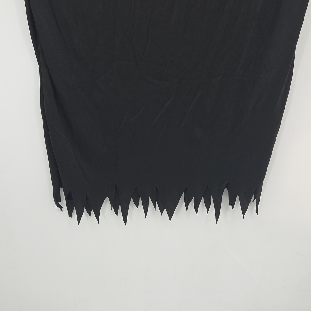 Scream Mask And Robe - Picture 13 of 16